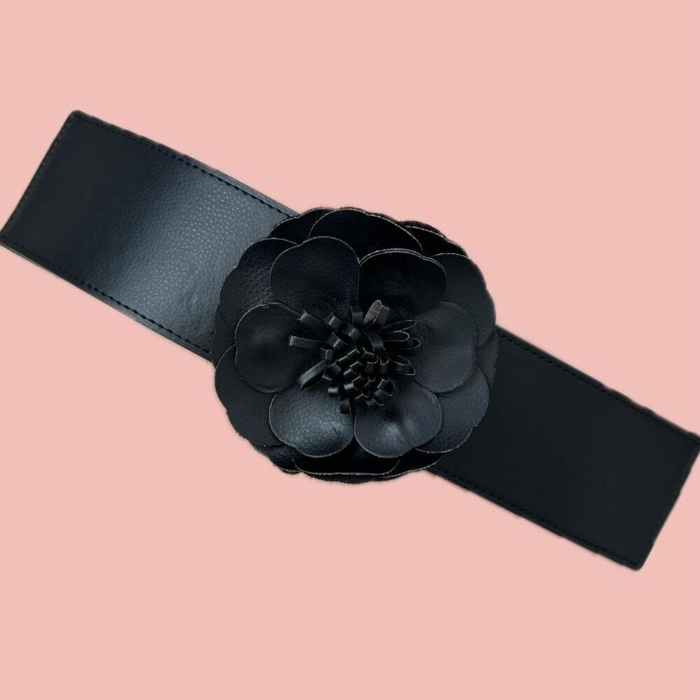 🧡 2 for 10$ Vintage-Inspired Black Faux Leather Waist Belt – Floral Detail